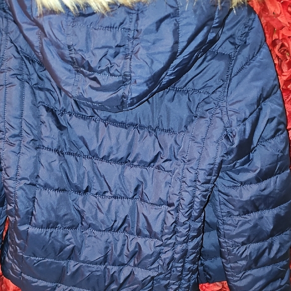 Old Navy Girl's Navy Fleece Quilted Jacket with Faux Fur Hood Size XLarge (14) - Picture 8 of 9